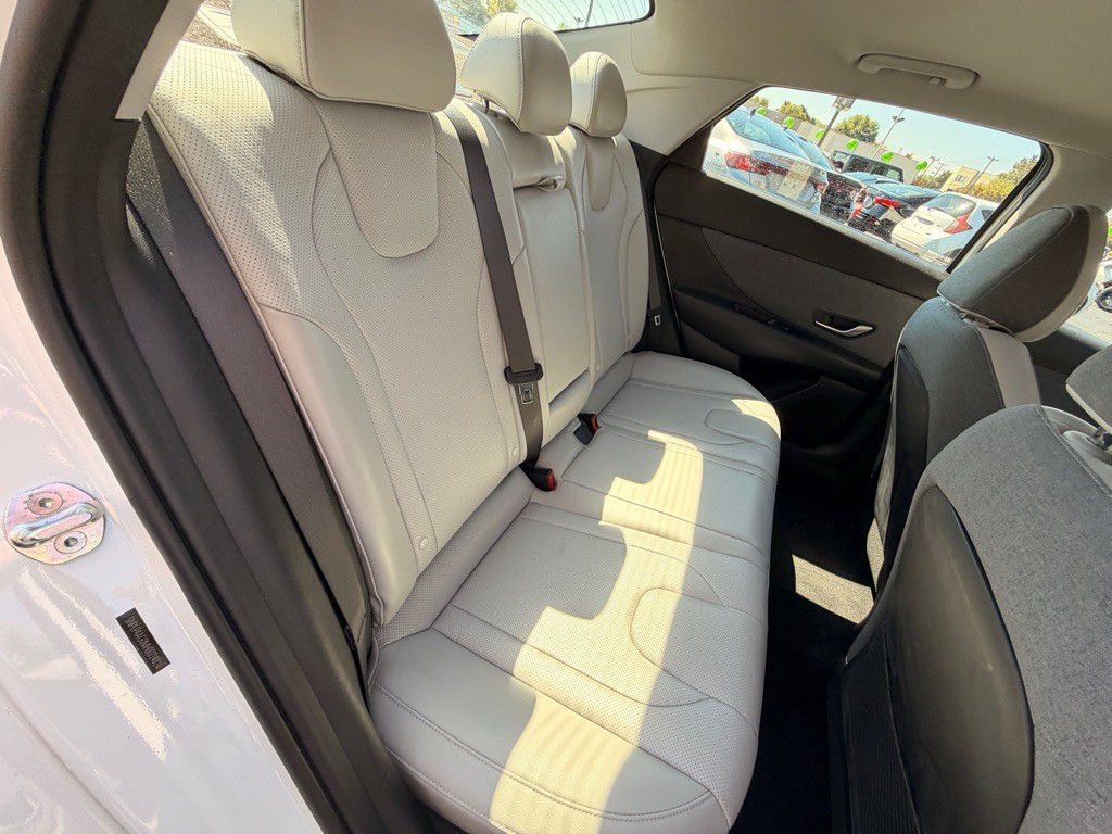 2021 Hyundai Elantra Image 6