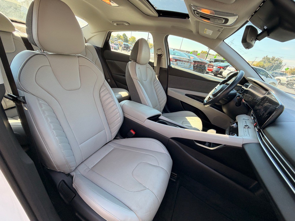 2021 Hyundai Elantra Image 7