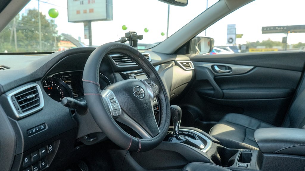 2015 Nissan Rogue Image 13