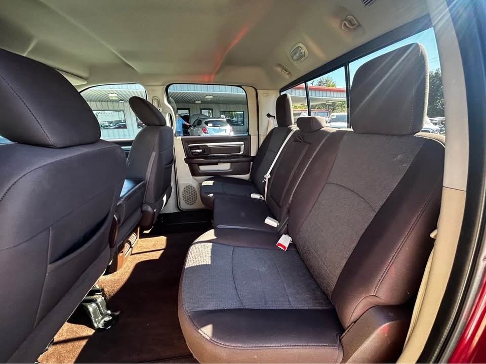 2016 RAM 1500 Image 8