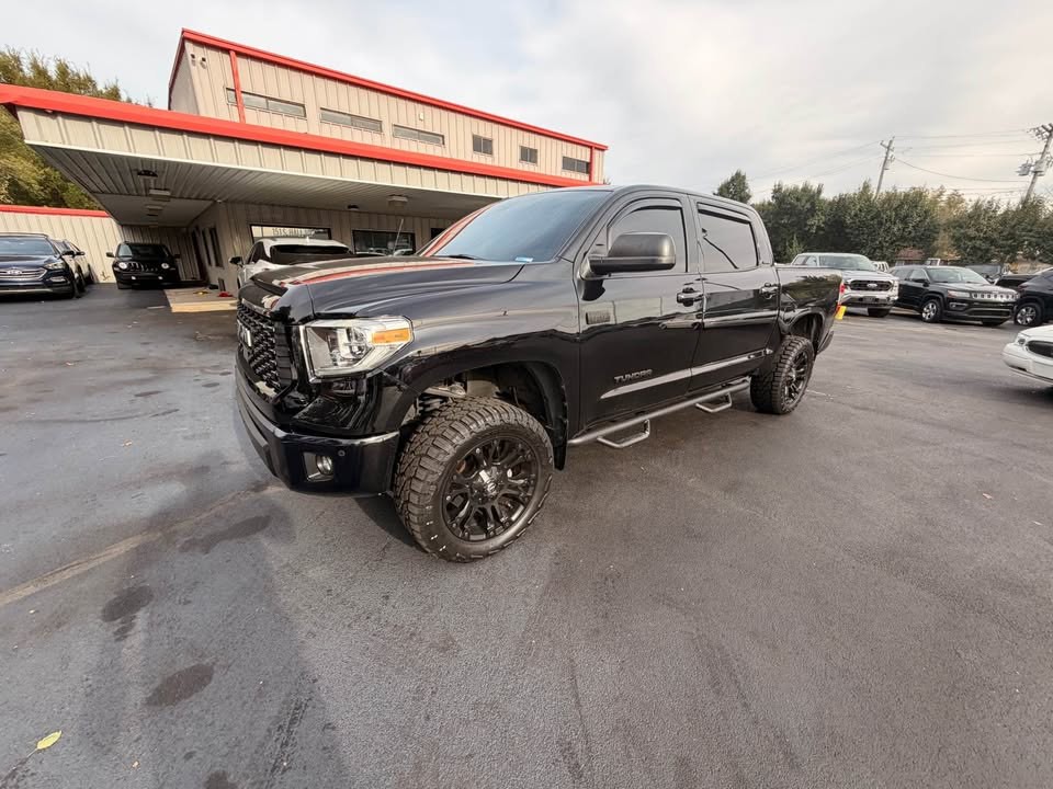 2019 Toyota Tundra Image 2