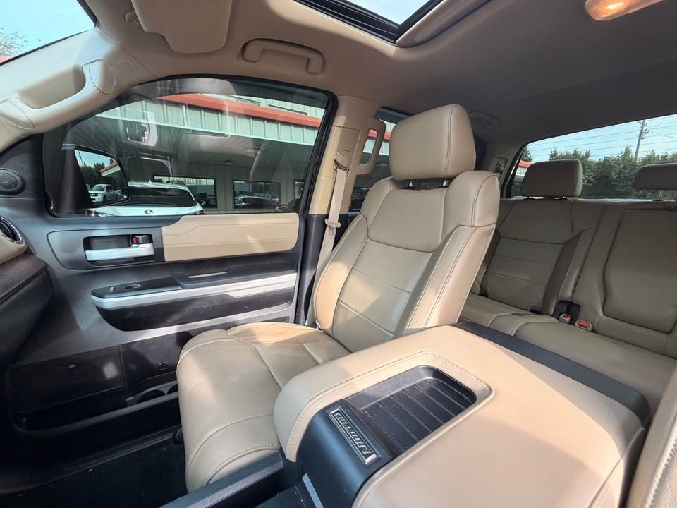 2019 Toyota Tundra Image 9