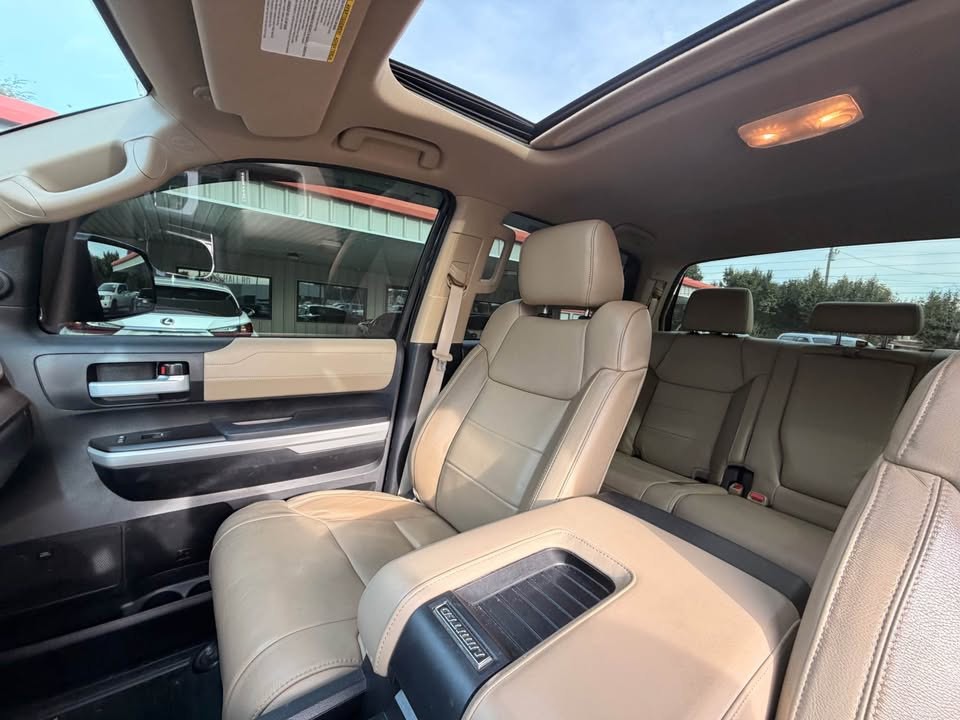 2019 Toyota Tundra Image 10