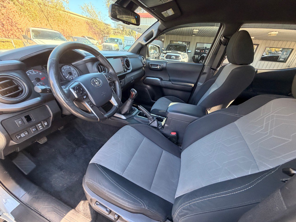 2020 Toyota Tacoma Image 4