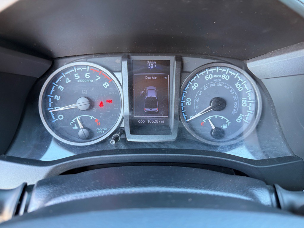 2020 Toyota Tacoma Image 13