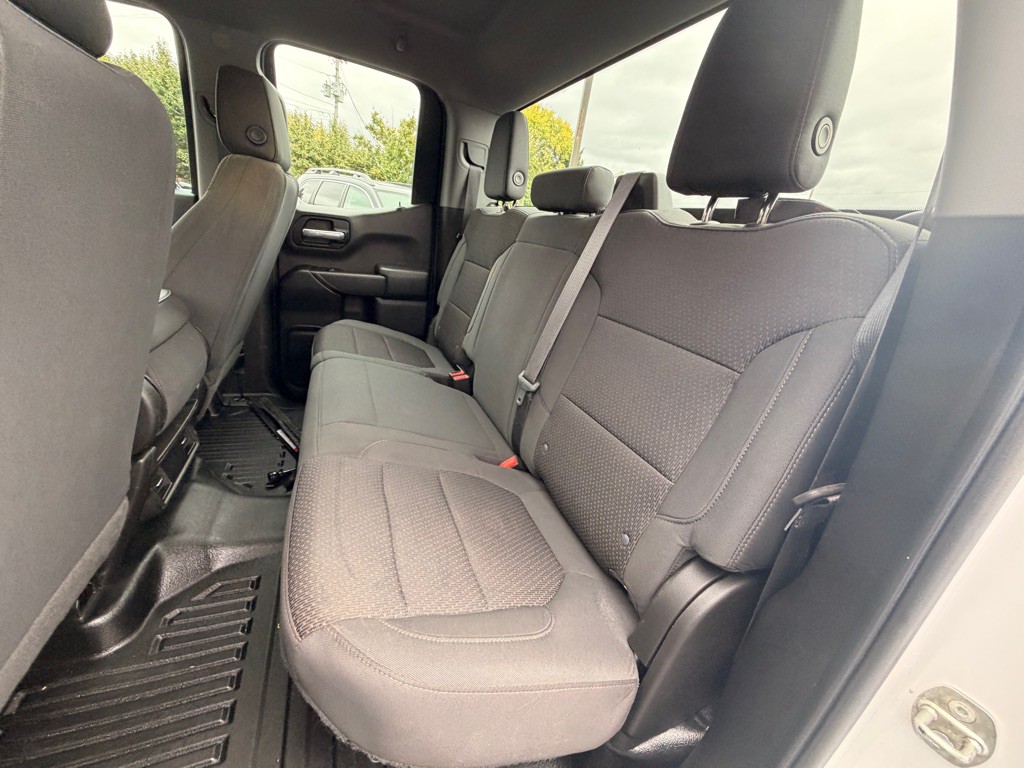 2021 Chevrolet Silverado 1500 Image 2