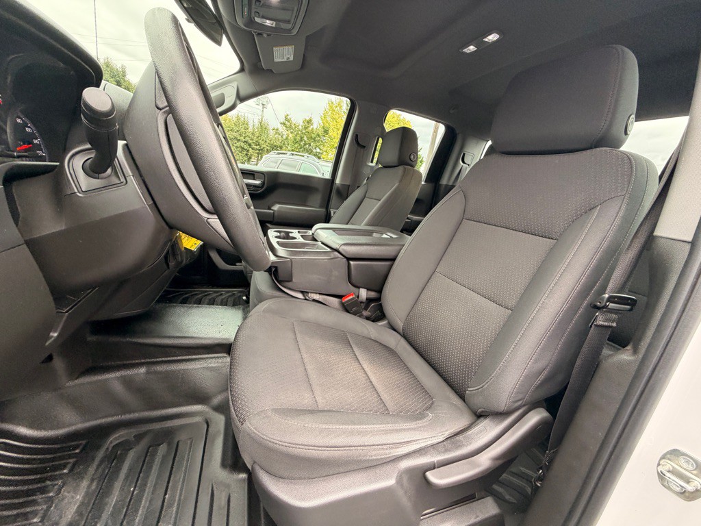 2021 Chevrolet Silverado 1500 Image 3