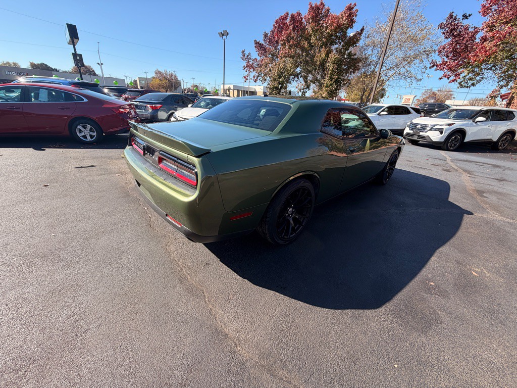 2021 Dodge Challenger Image 4
