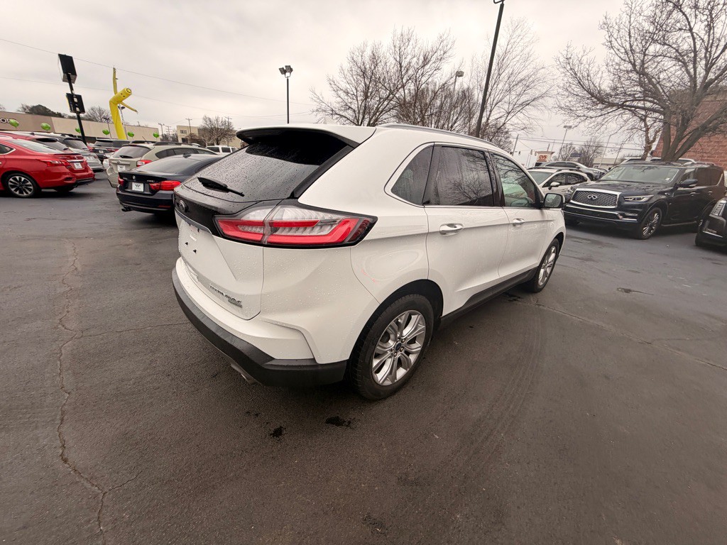 2020 Ford Edge Image 3