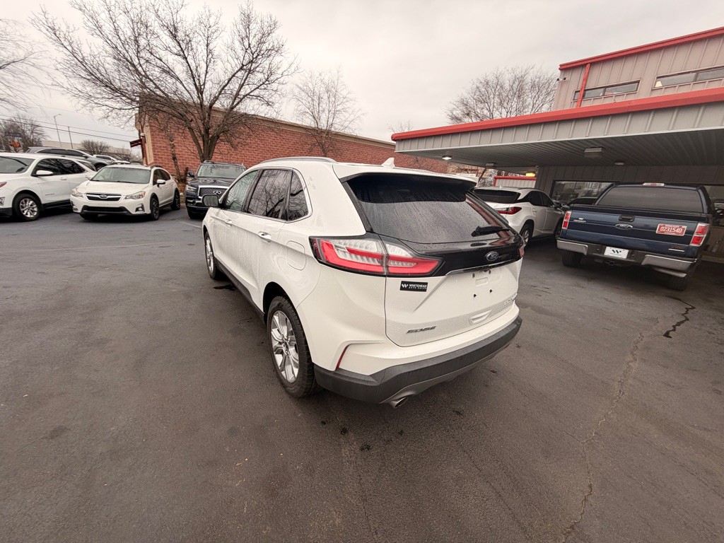 2020 Ford Edge Image 4