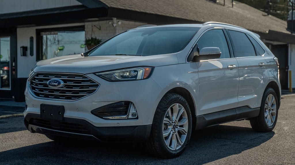 2020 Ford Edge Image 11