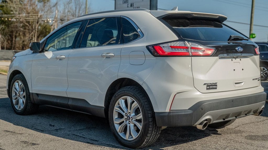2020 Ford Edge Image 13
