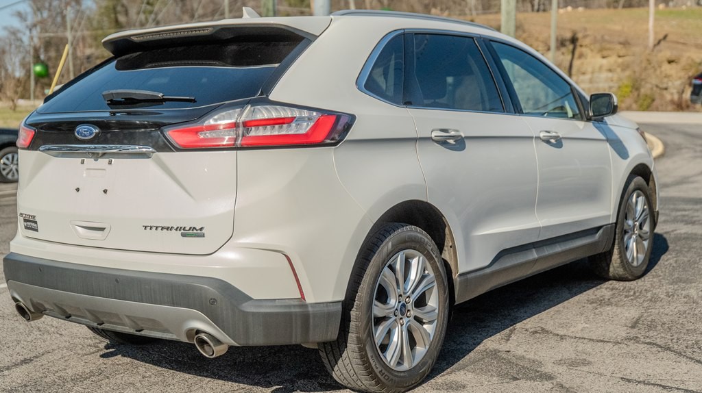 2020 Ford Edge Image 15