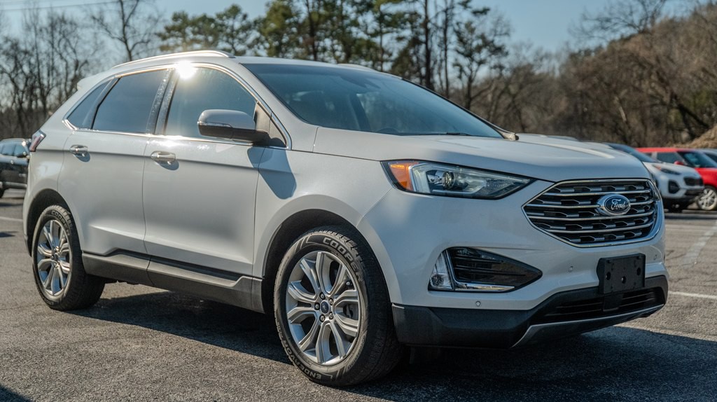 2020 Ford Edge Image 17