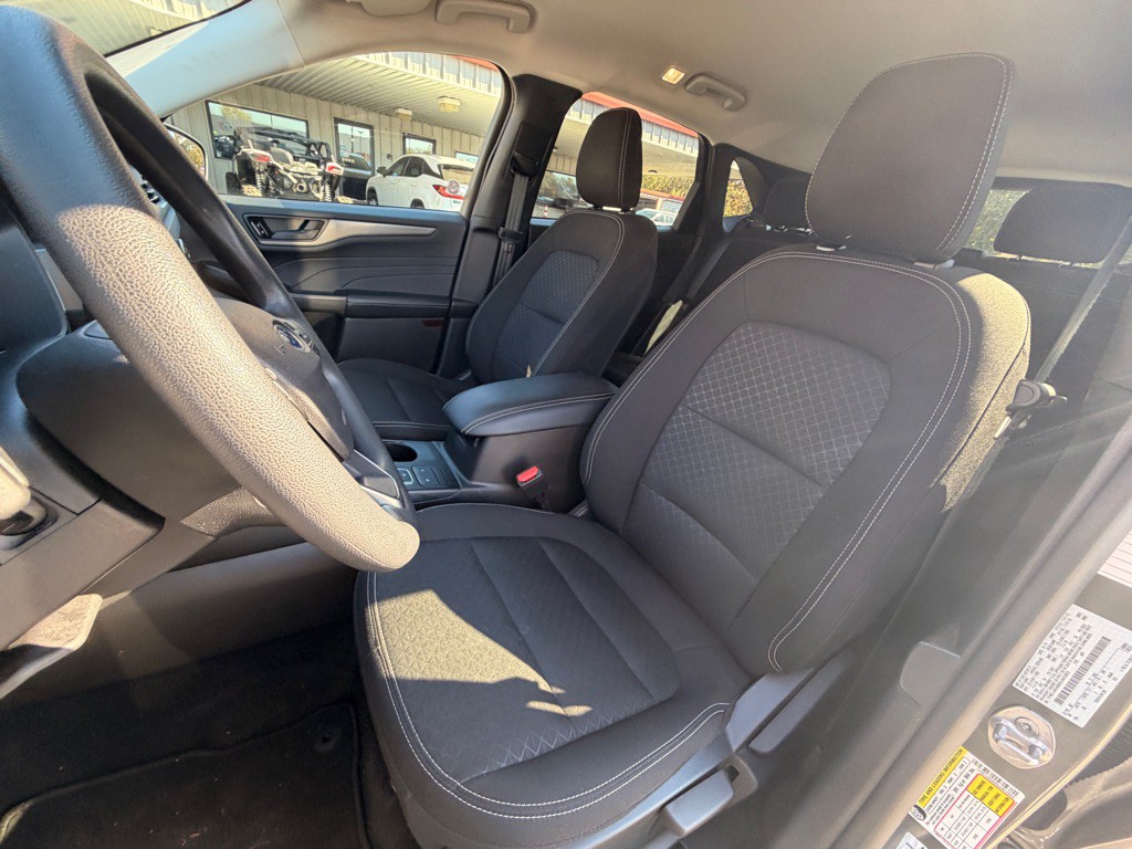 2025 Ford Escape Image 8