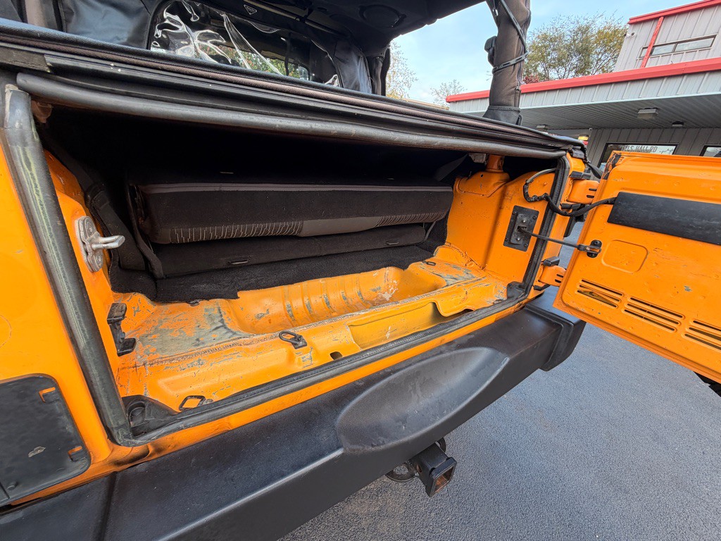 2012 Jeep Wrangler Image 4