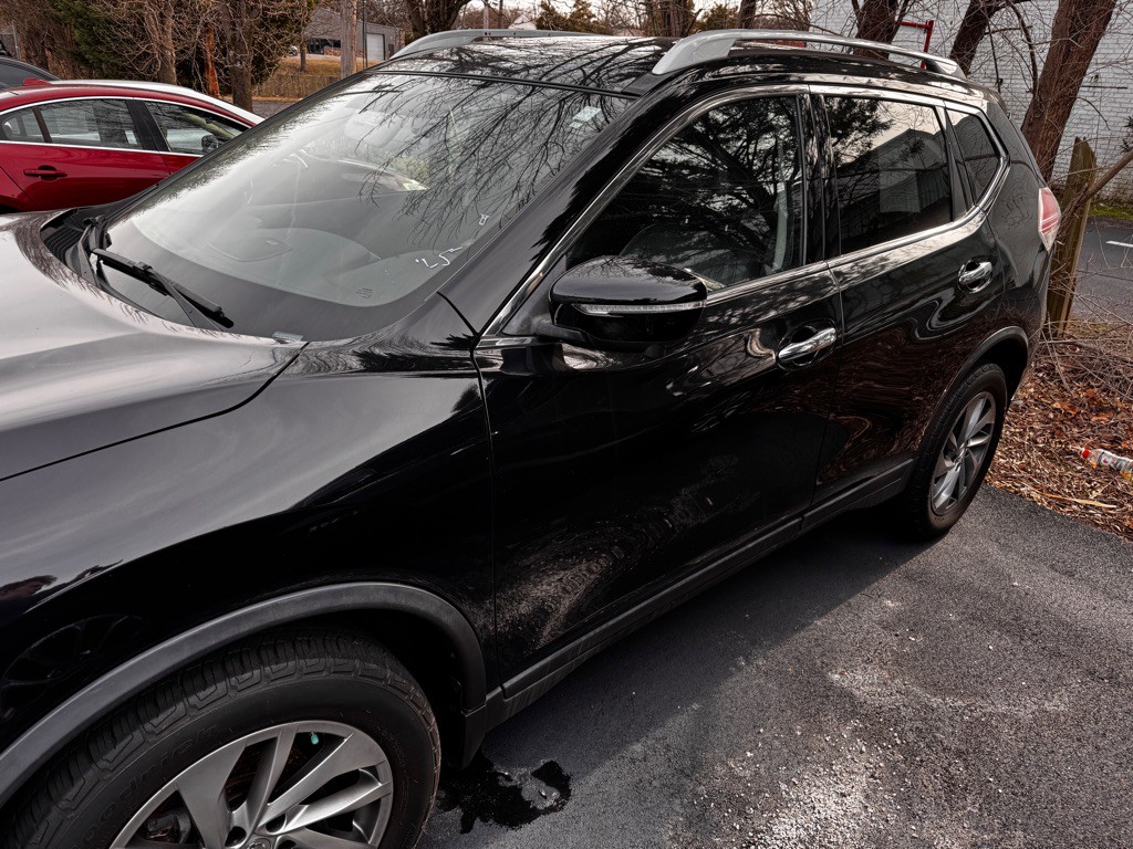 2014 Nissan Rogue Image 2