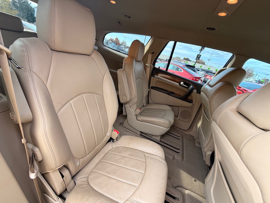 2011 Buick Enclave Image 4