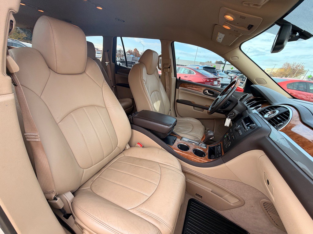 2011 Buick Enclave Image 6