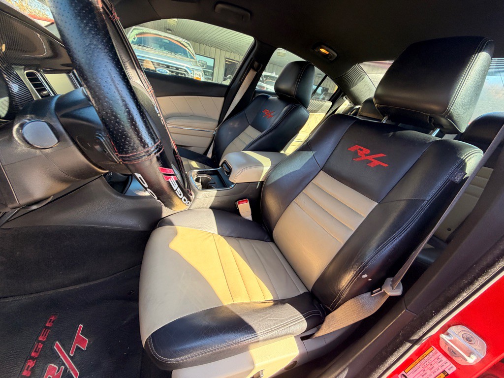 2014 Dodge Charger Image 8