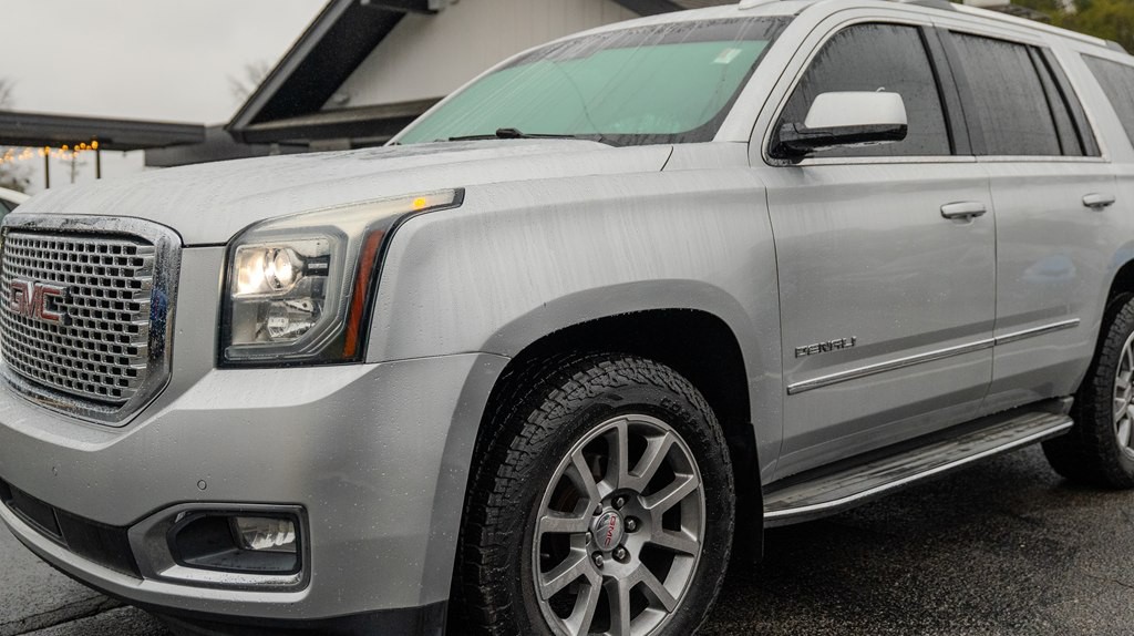 2015 GMC Yukon Image 2