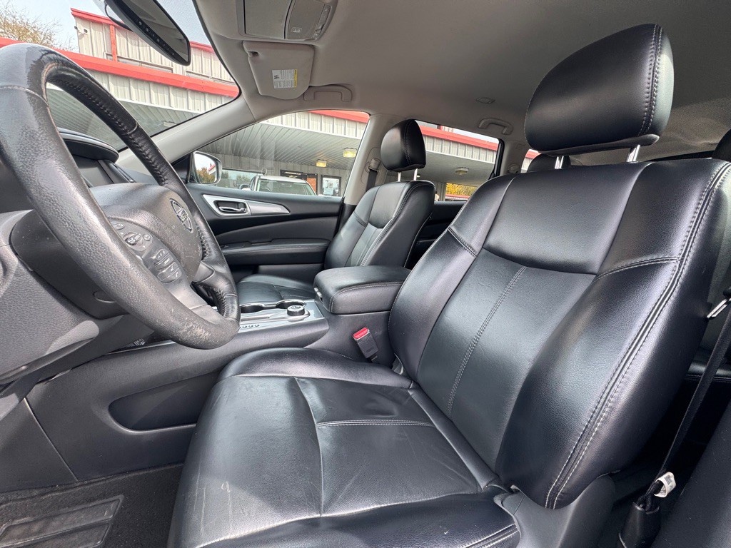 2020 Nissan Pathfinder Image 11