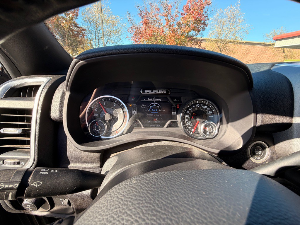 2023 RAM 2500 Image 9