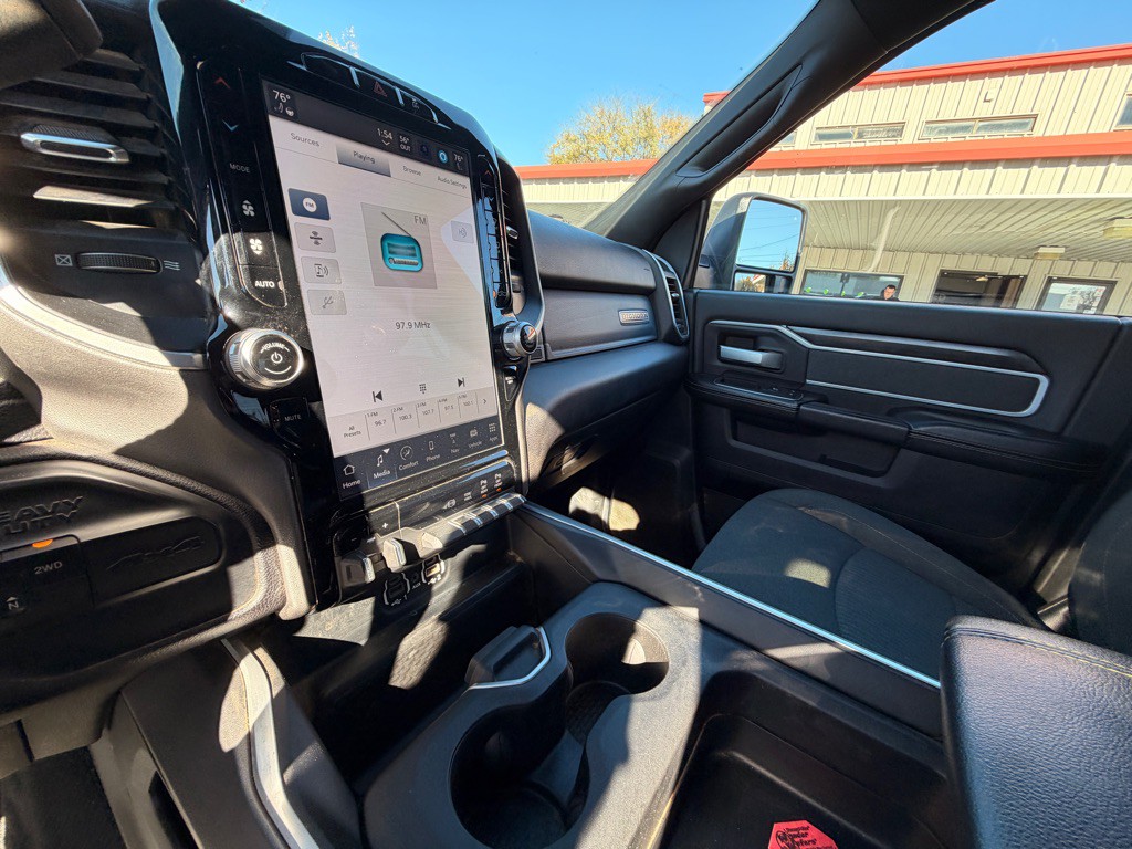 2023 RAM 2500 Image 10