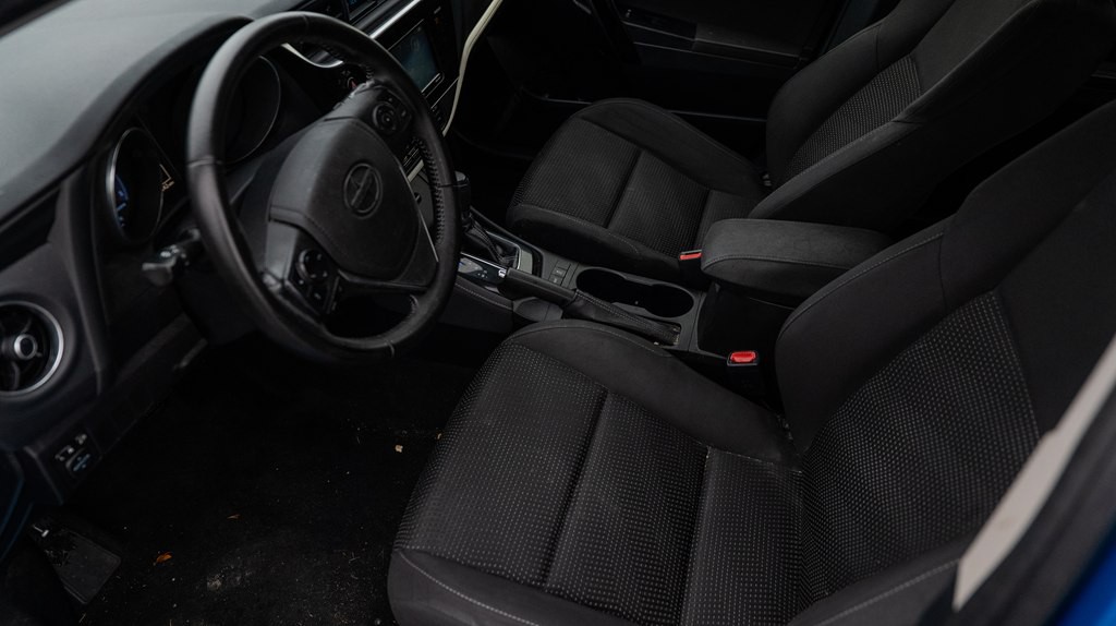 2016 Toyota Corolla Image 9