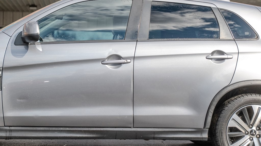 2021 Mitsubishi Outlander Image 3