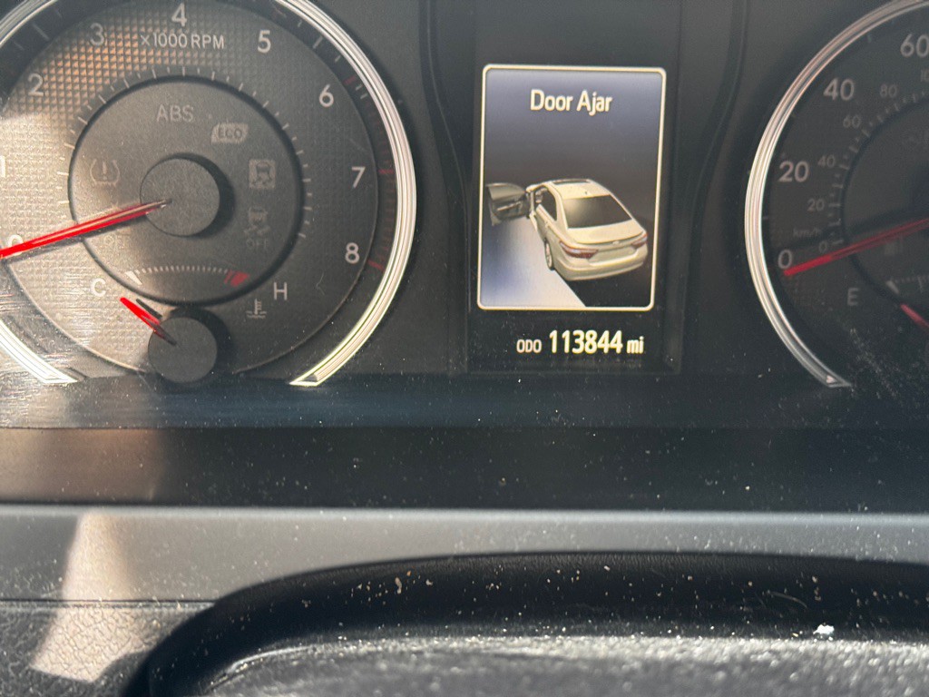 2016 Toyota Camry Image 6