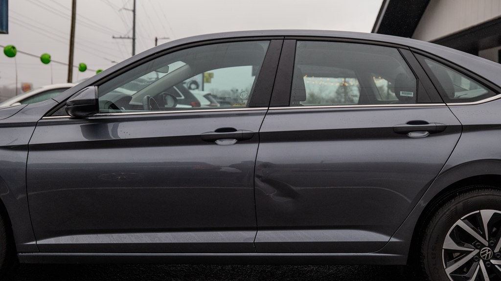 2024 Volkswagen Jetta Image 3