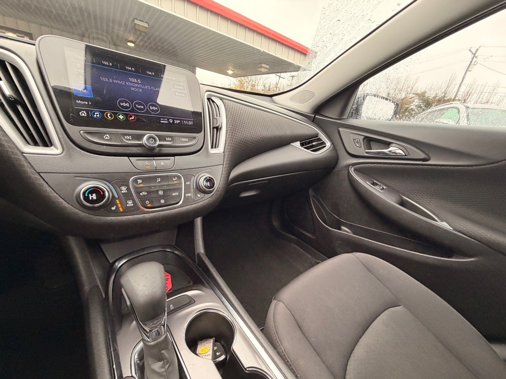 2023 Chevrolet Malibu Image 9