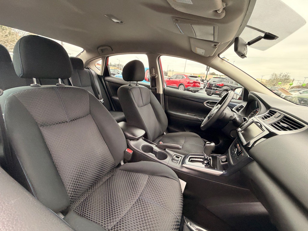 2019 Nissan Sentra Image 7