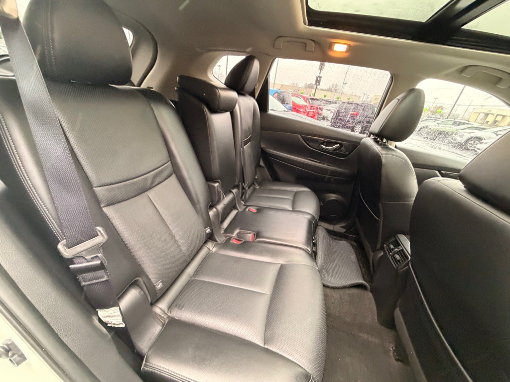 2018 Nissan Rogue Image 6