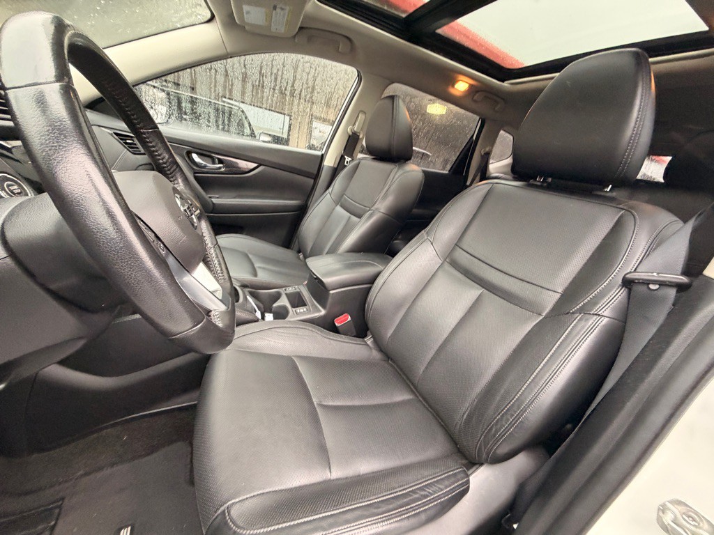 2018 Nissan Rogue Image 8