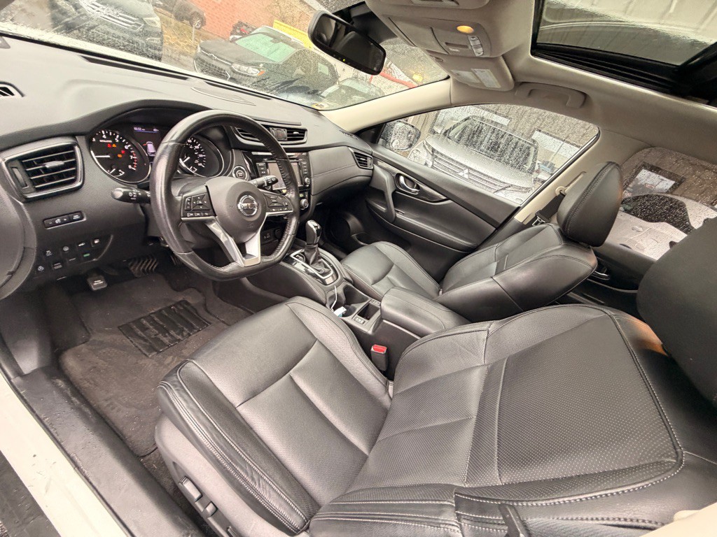 2018 Nissan Rogue Image 9