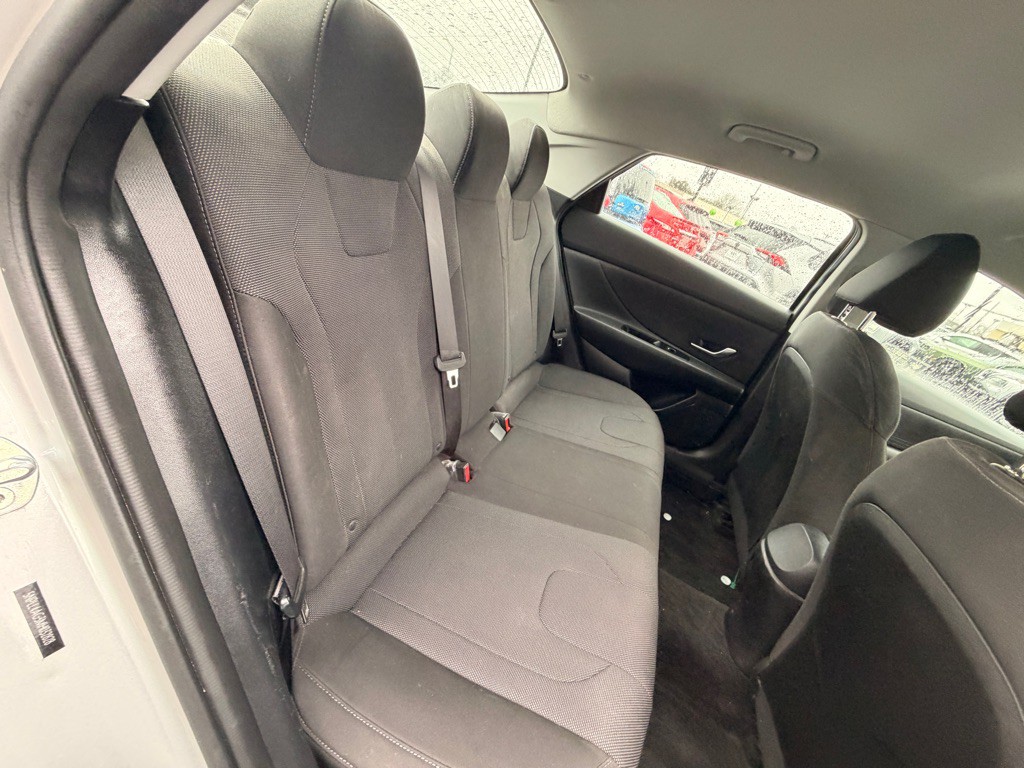 2021 Hyundai Elantra Image 6