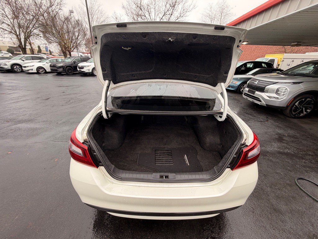 2018 Nissan Altima Image 5