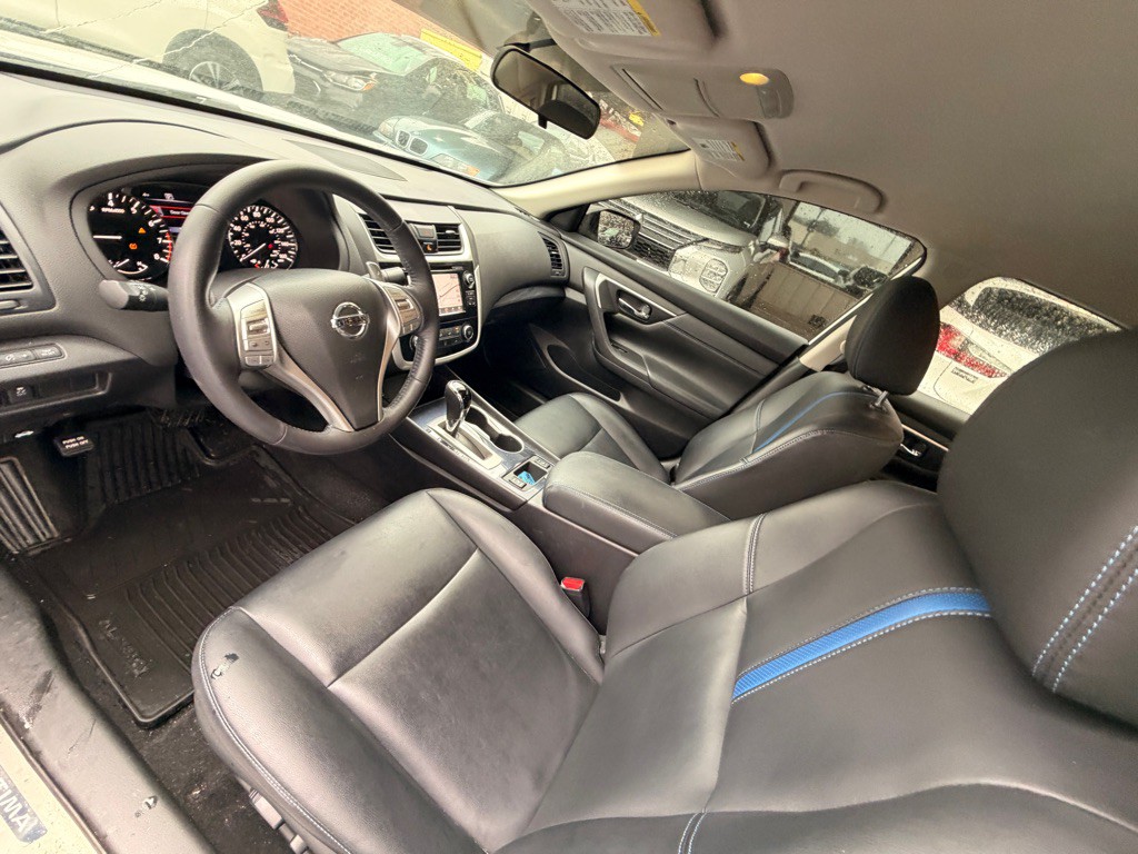 2018 Nissan Altima Image 9