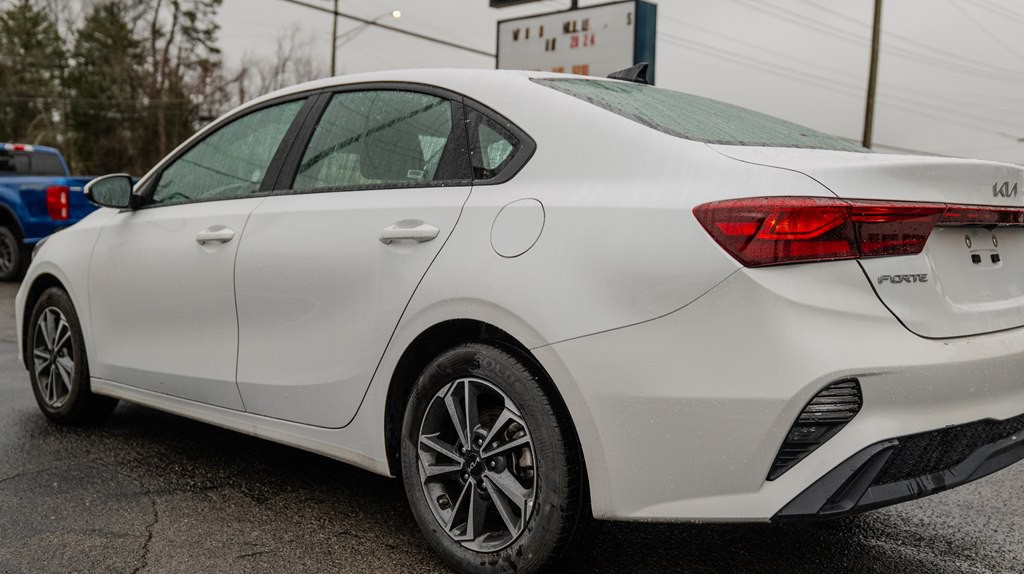 2024 Kia Forte Image 4