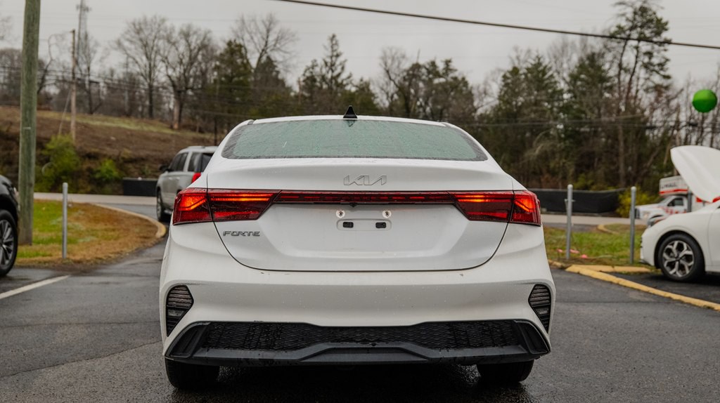 2024 Kia Forte Image 5