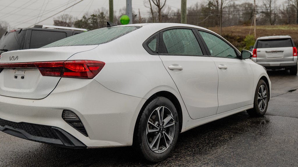 2024 Kia Forte Image 6