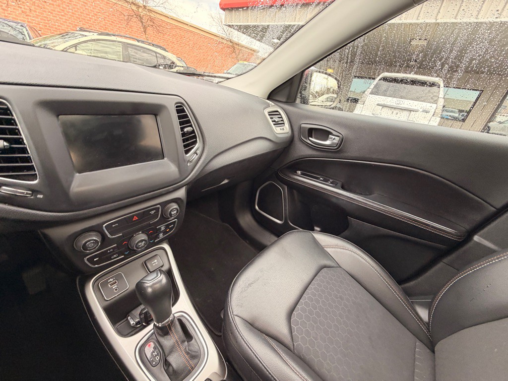 2020 Jeep Compass Image 10