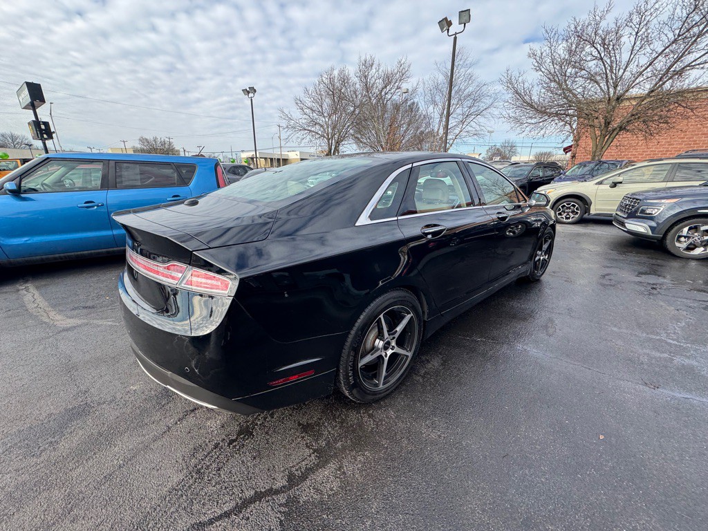 2017 Lincoln MKZ Image 5