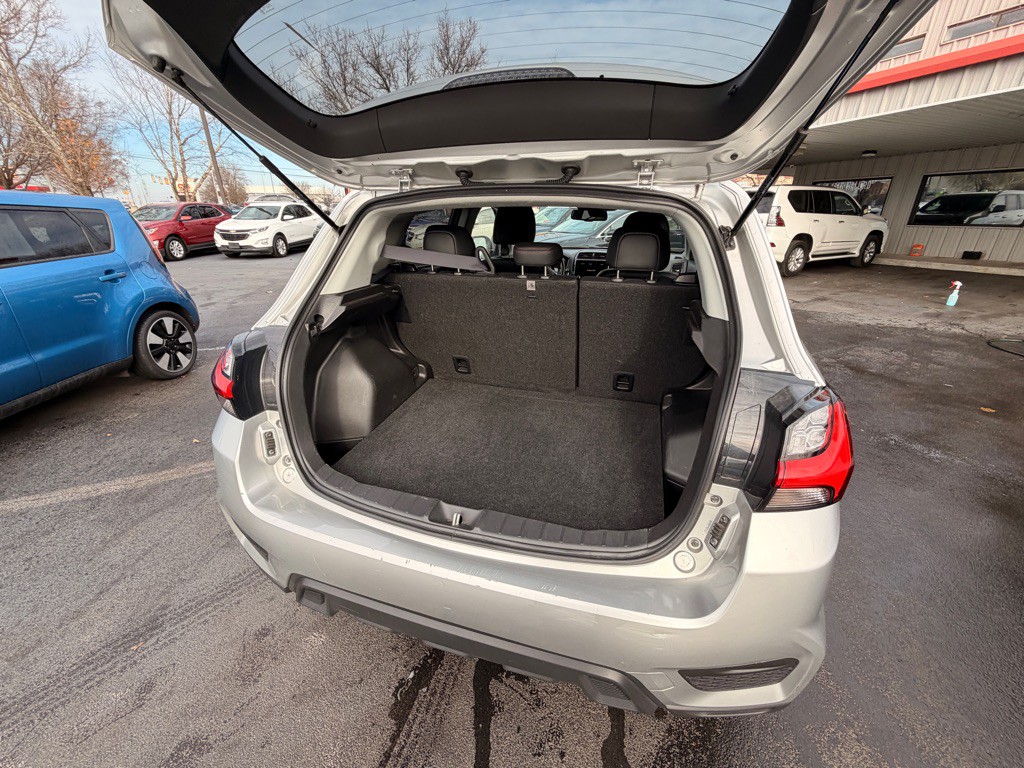 2024 Mitsubishi Outlander Image 5