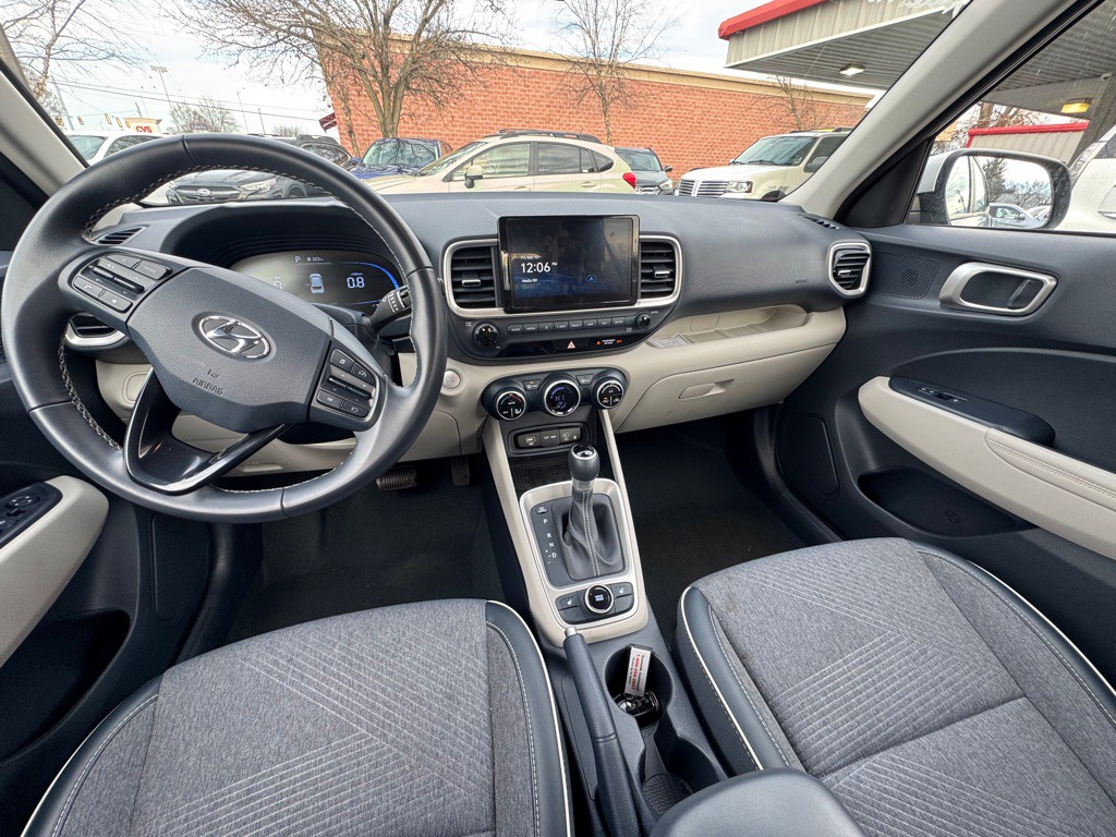 2024 Hyundai Venue Image 8