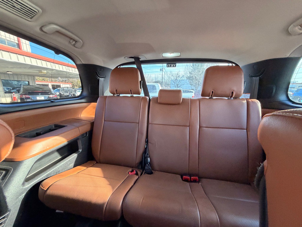 2015 Toyota Sequoia Image 6