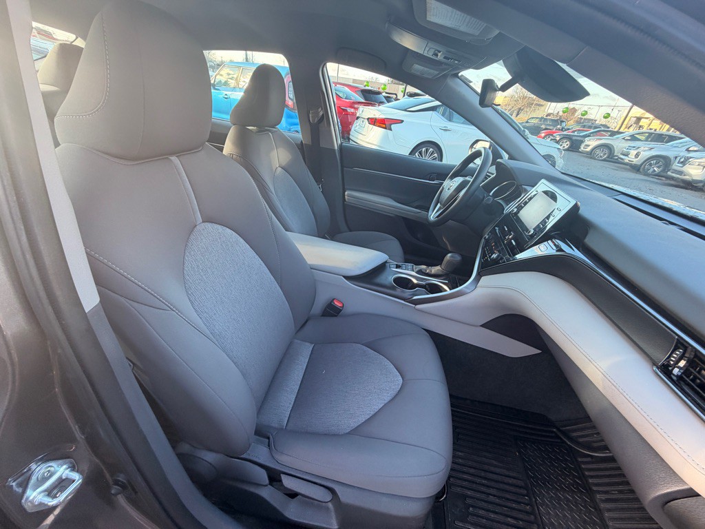 2023 Toyota Camry Image 7