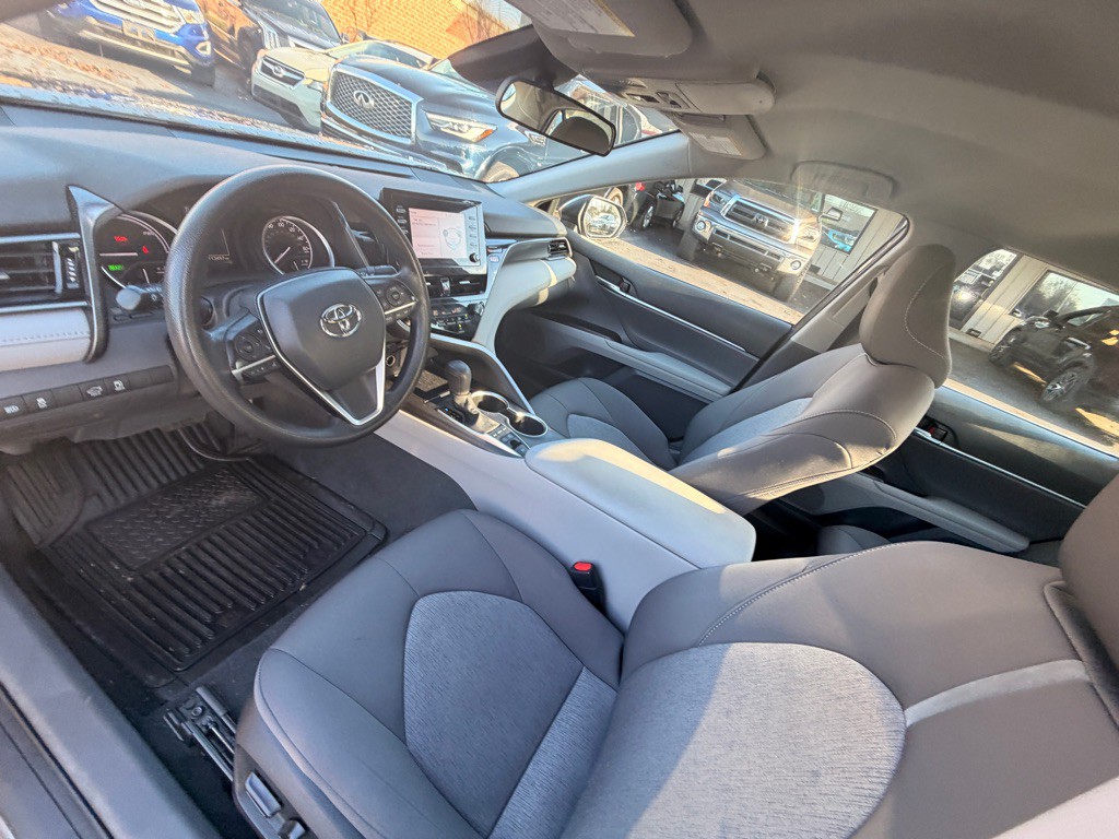 2023 Toyota Camry Image 9